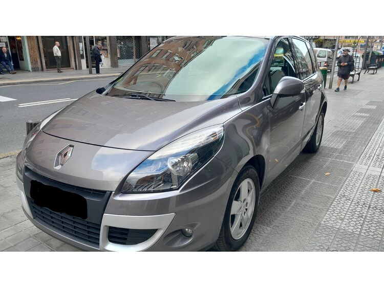 Renault Scenic <span class=